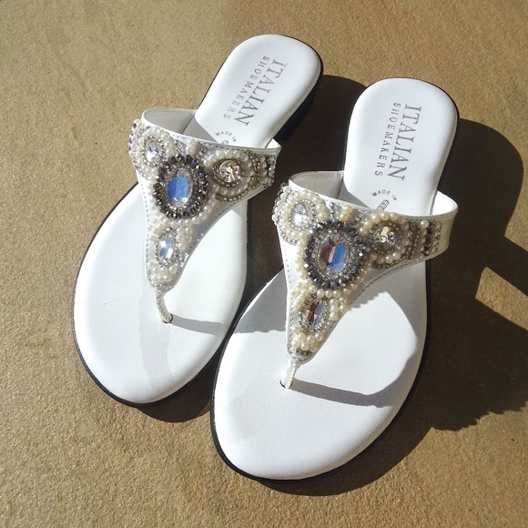 Italian Shoemakers White Beaded Flip Flops Summer Sandals Made in Italy Size 8.5 - Picture 3 of 9